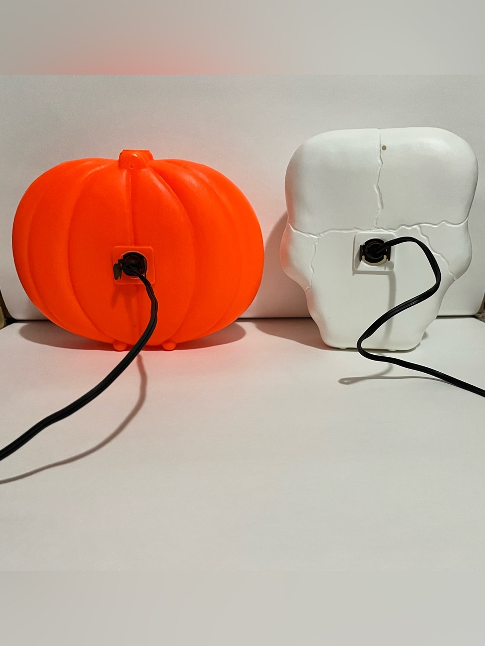 Vintage Blinky Glow Lite Blow Mold Halloween Pumpkin and Skull Décor - Picture 4 of 4
